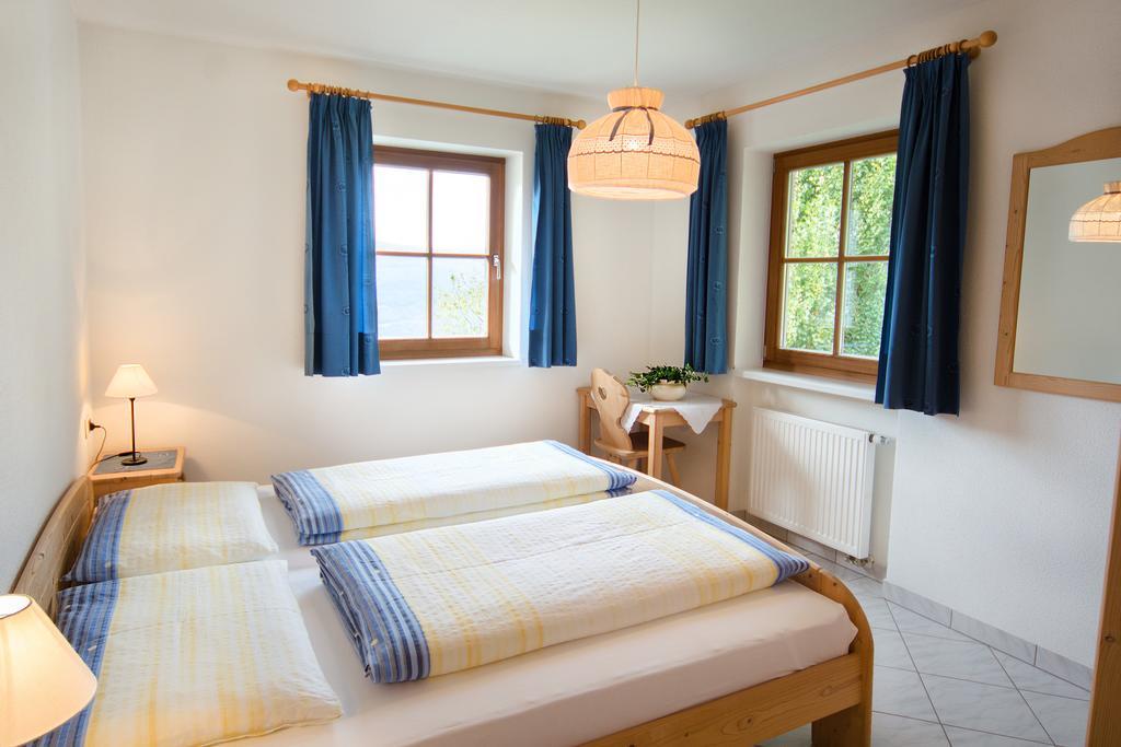 Baerntalerhof Villa Falzes Room photo
